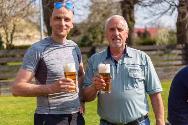Po dvouleté pauze stojí za kulturním domem májka